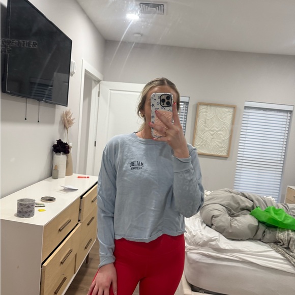 Brandy Melville malibu long sleeve - Picture 6 of 9